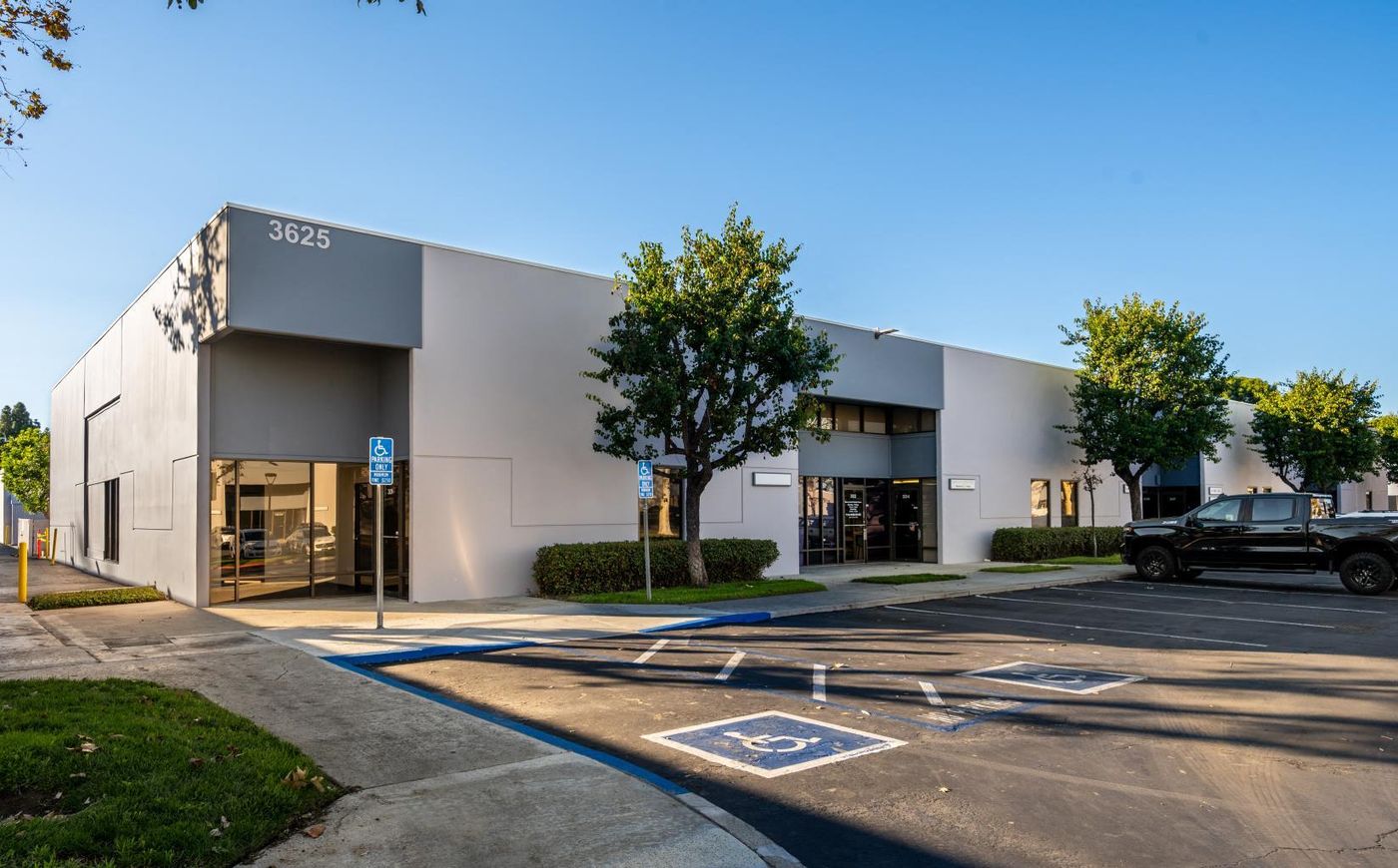 Harbor Business Center photo 2