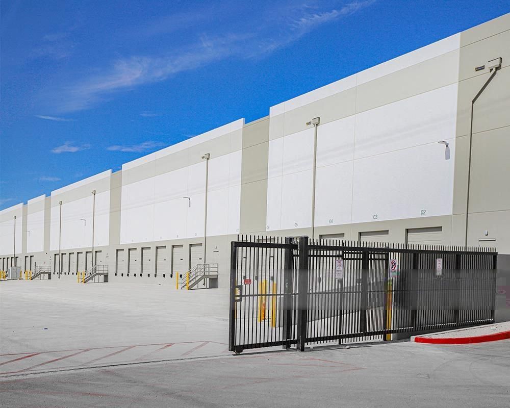 Prologis Riverside Center - 2323 South 48th Avenue photo 3