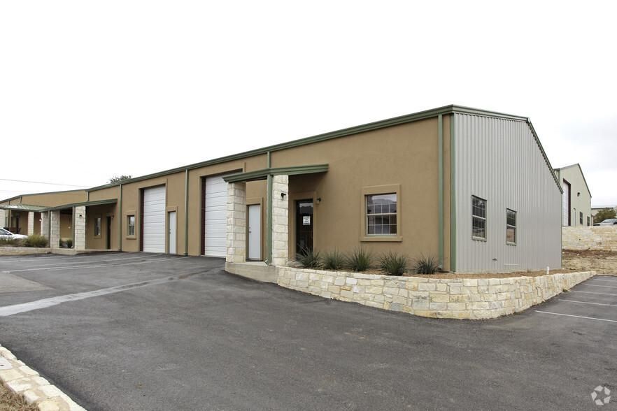Bldg 15 14121 W Hwy 290 photo 3