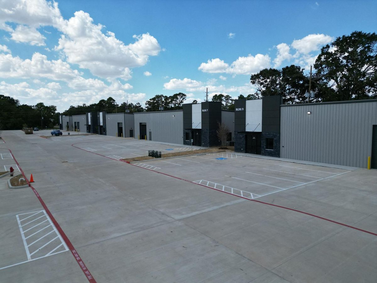 Humble Industrial Hub (Buildings 1 - 10) photo 2
