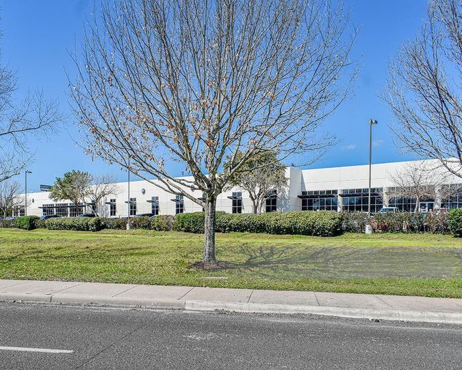 Offices at Met Center - 7401 East Ben White Blvd
