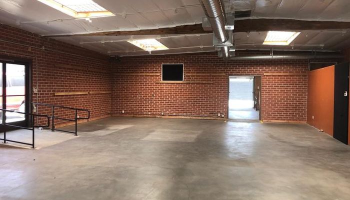 Warehouse Space for Rent at 5207-5221 W Jefferson Blvd Los Angeles, CA 90016 - #4