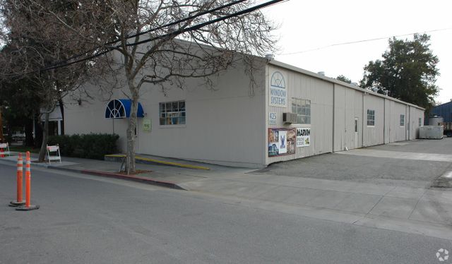 425 Portage Avenue