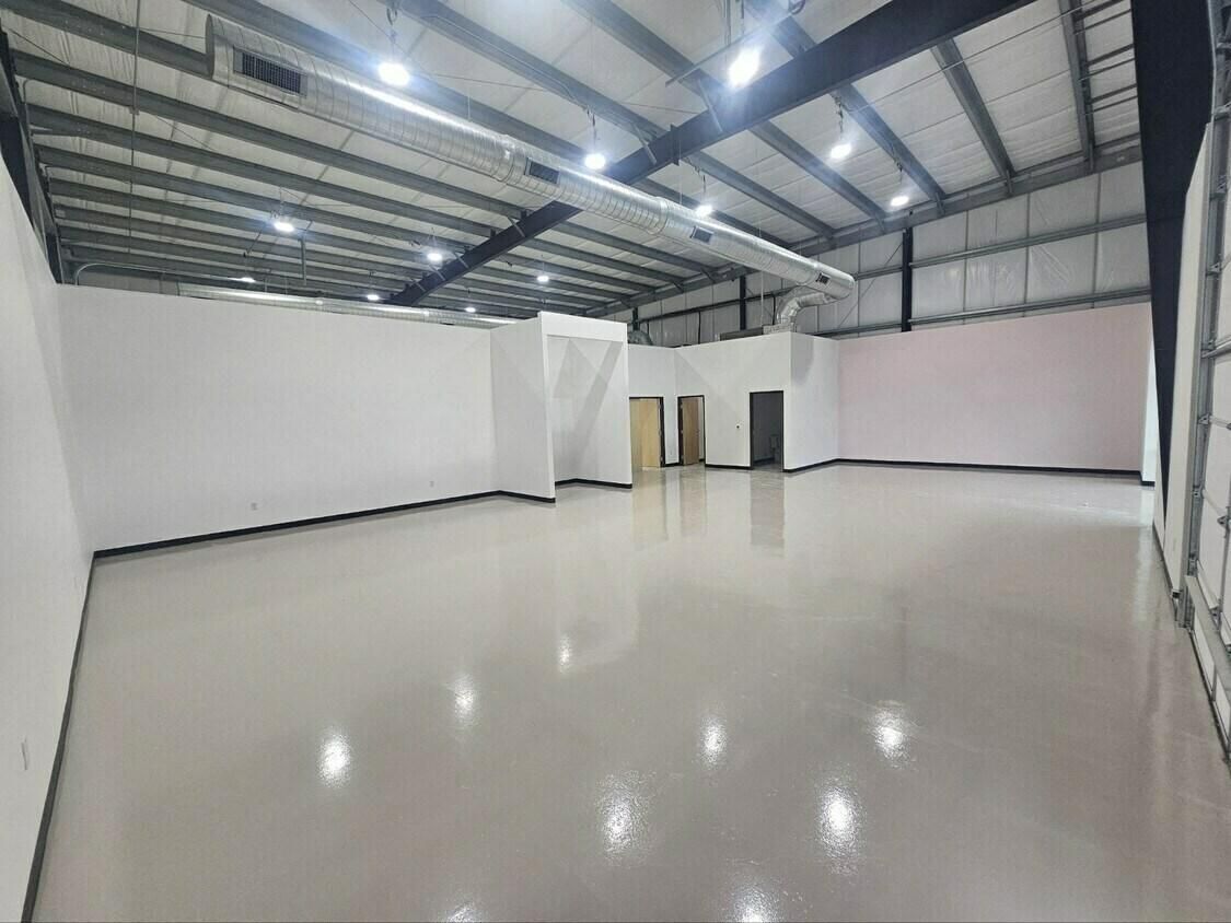 Corridor Commercial Center - Phase 1 photo 4