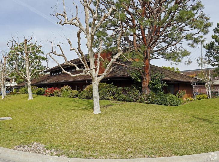 Executive Office Property for Lease