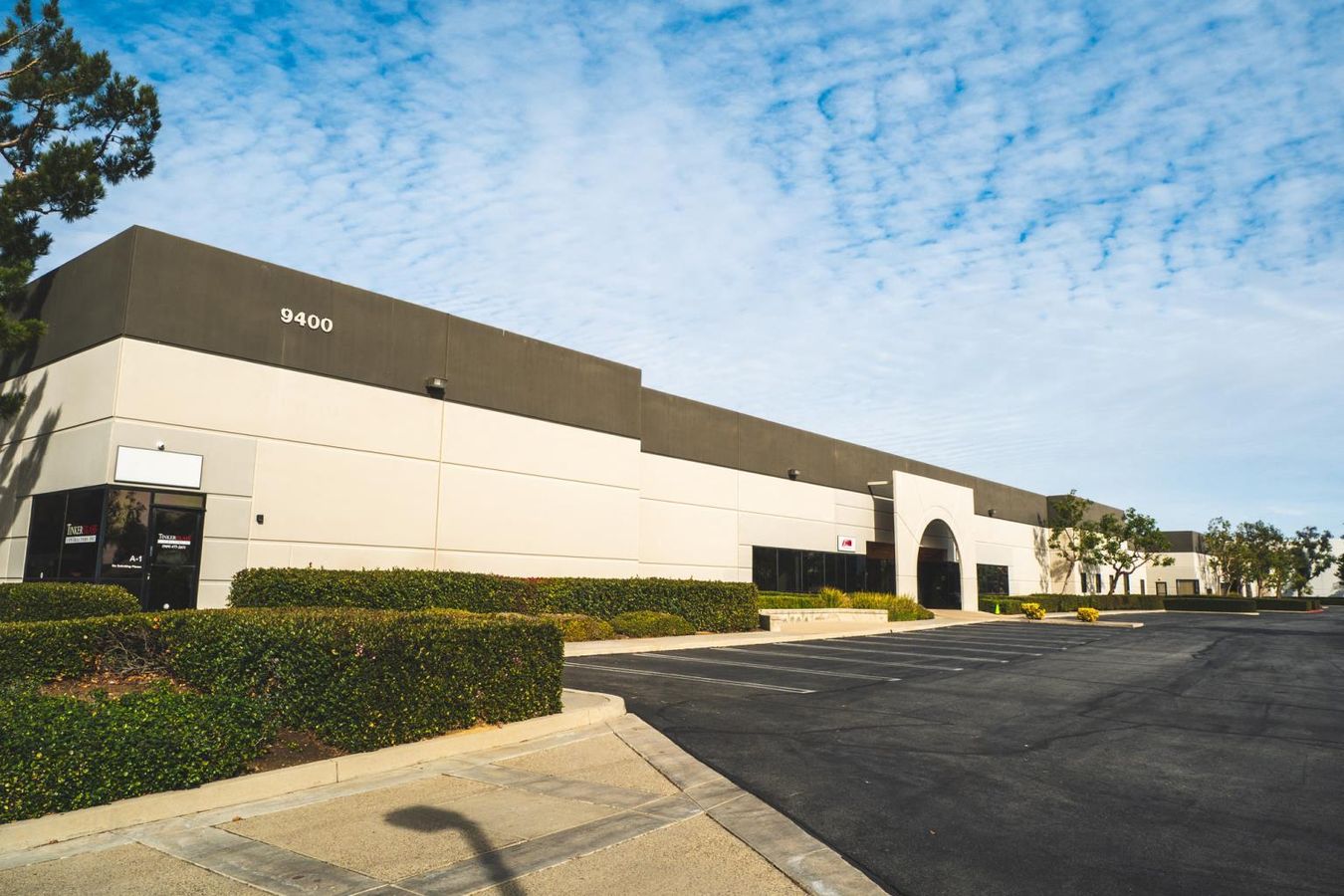 Golden West Business Park photo 4