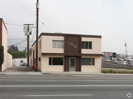 1010 N Victory Pl