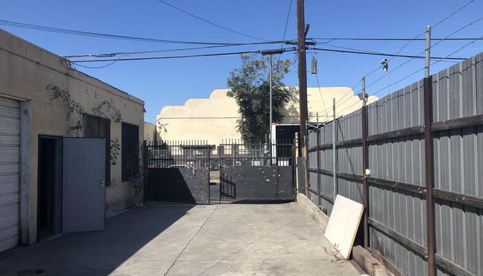 Warehouse Space for Rent at 6121 S Western Ave Los Angeles, CA 90047 - #2