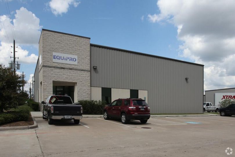 Building 1 6938 Signat Dr