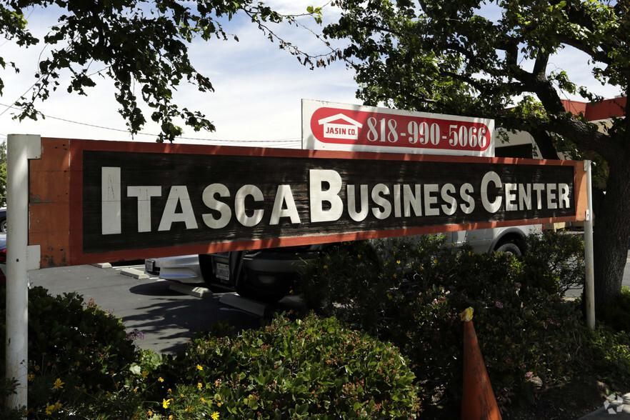 Itasca Business Center 21029 Itasca St photo 4