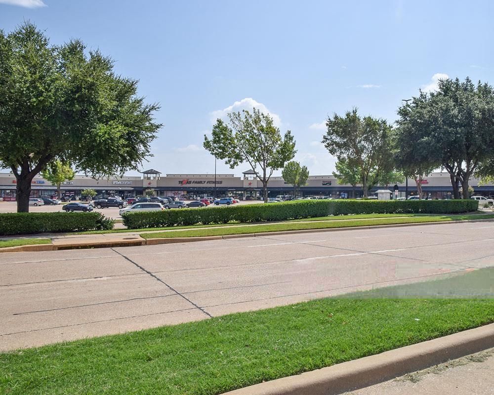 Shops at Vista Ridge photo 4