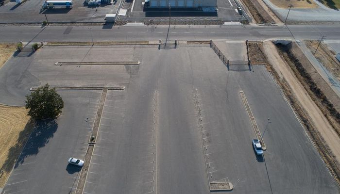 Warehouse Space for Rent at 90 West Poplar Ave Porterville, CA 93257 - #4