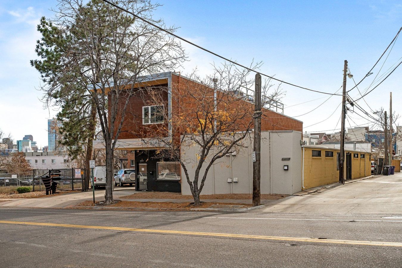 2306 W 29th Avenue photo 4