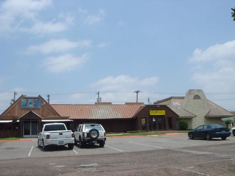 2601 Galleria Dr photo 3