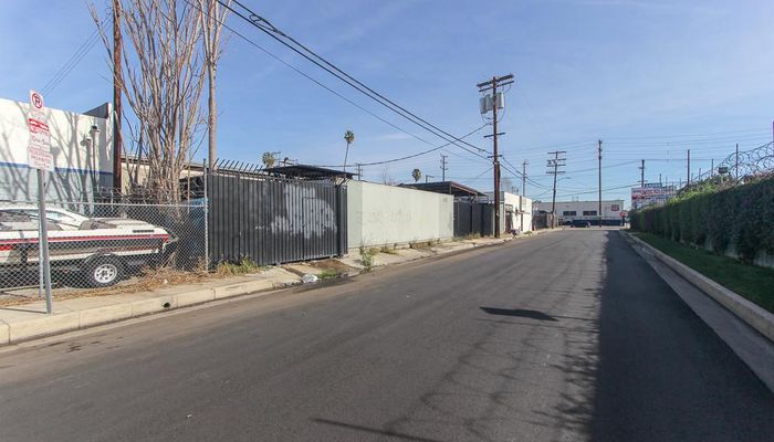 Warehouse Space for Sale at 14318 Calvert St Van Nuys, CA 91401 - #7