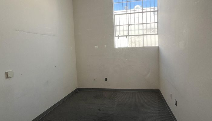 Warehouse Space for Rent at 15001 S Figueroa St Gardena, CA 90248 - #11