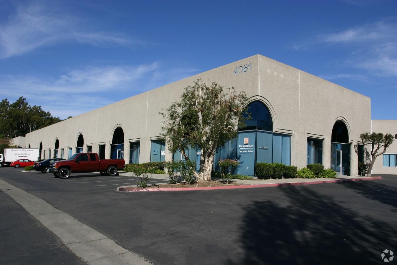 Flex Property For Lease photo 2