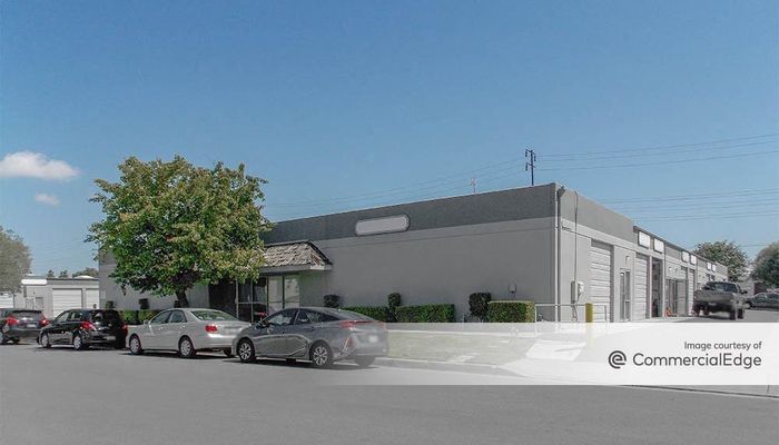 Warehouse Space for Rent at 15605 Graham Street Huntington Beach, CA 92649 - #4