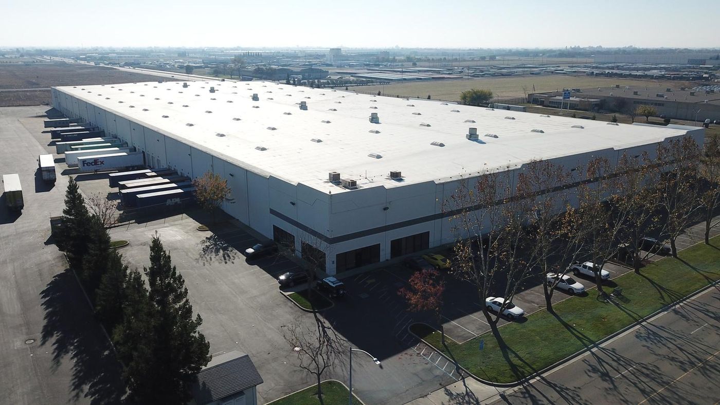 Central Valley Industrial Center Building 5 photo 3