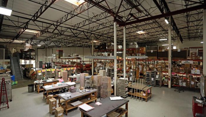 Warehouse Space for Rent at 3280 Corporate View Vista, CA 92081 - #14