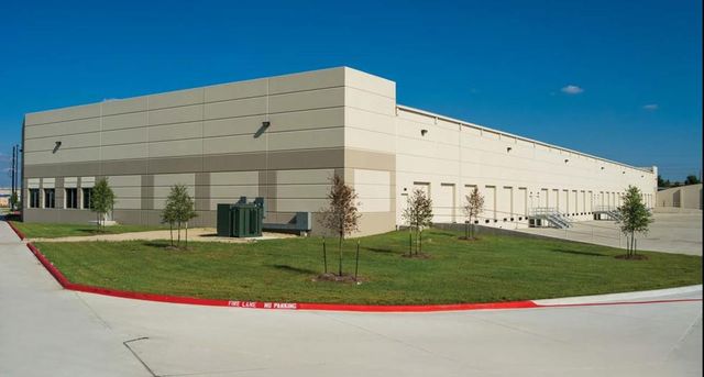 East Building 7220 N Sam Houston Pky W