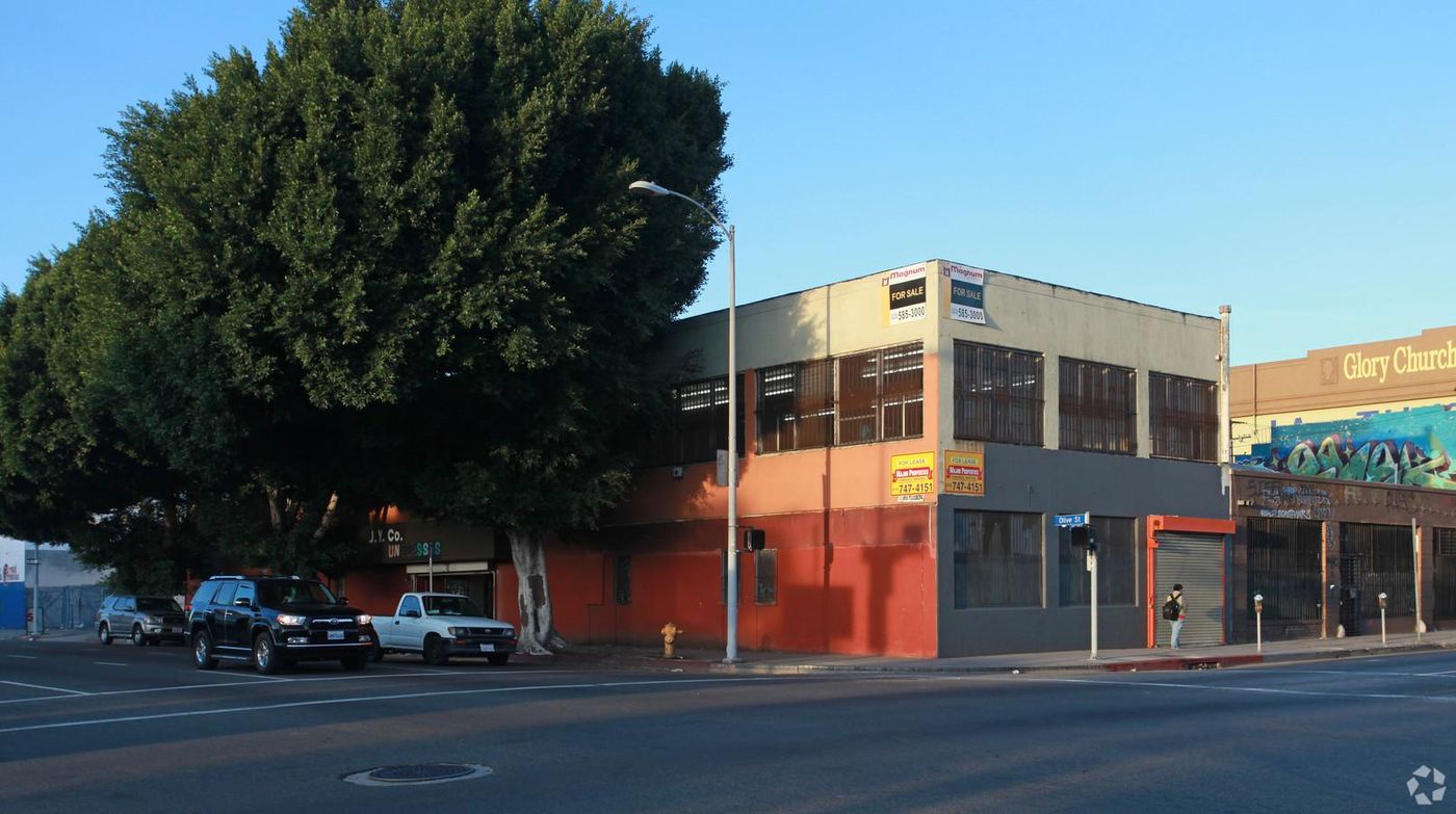 1801 S. OLIVE STREET photo 4