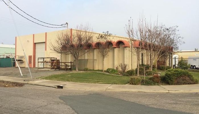 Warehouse Space for Rent at 901 E Lodi Ave Lodi, CA 95240 - #1