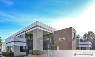 Warehouse Space for Rent located at 7920-7968 Arjons Dr. San Diego, CA 92126