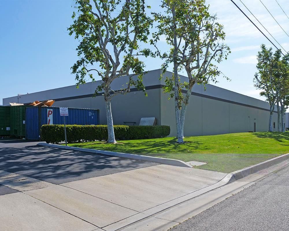 17221 Daimler Street photo 4