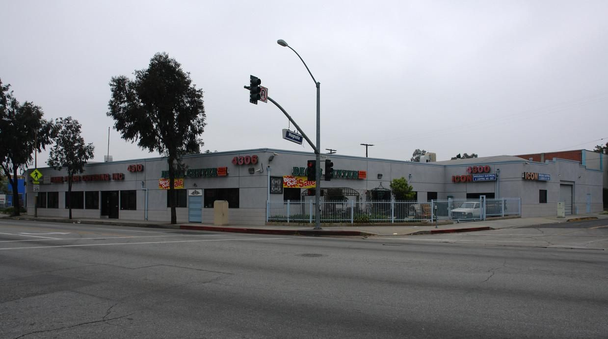 4300 San Fernando Road photo 1