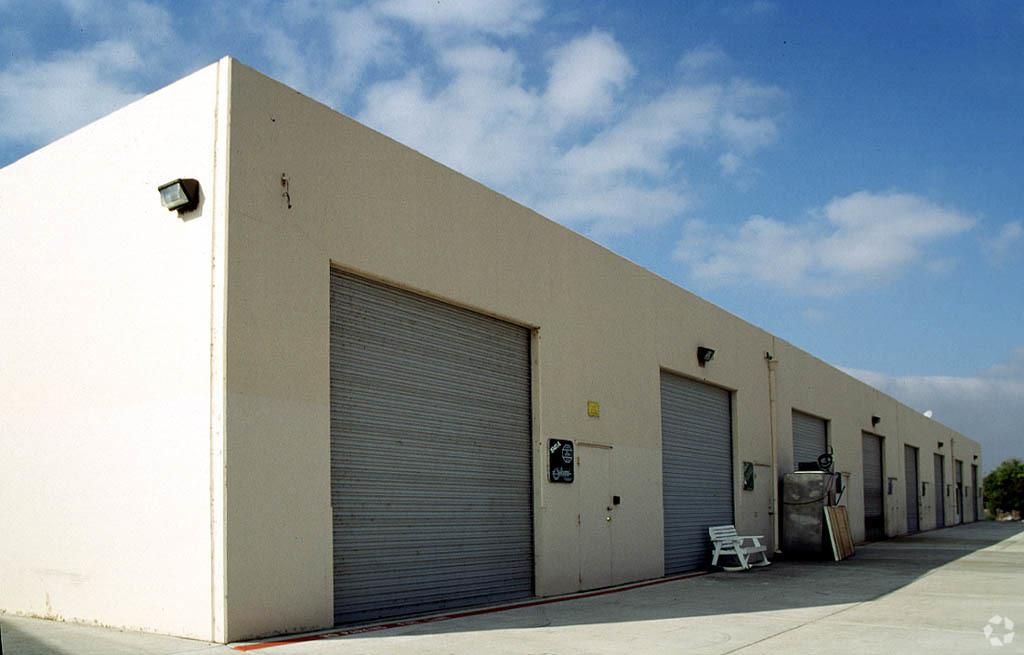 Bldg 4 photo 2