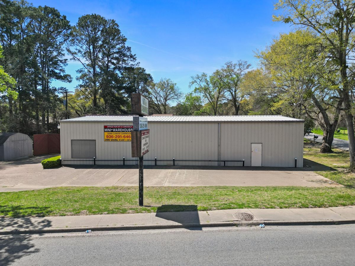 Prime Warehouse/ retail / office for Lease – High Traffic Count Off Hwy 75 in Huntsville photo 1