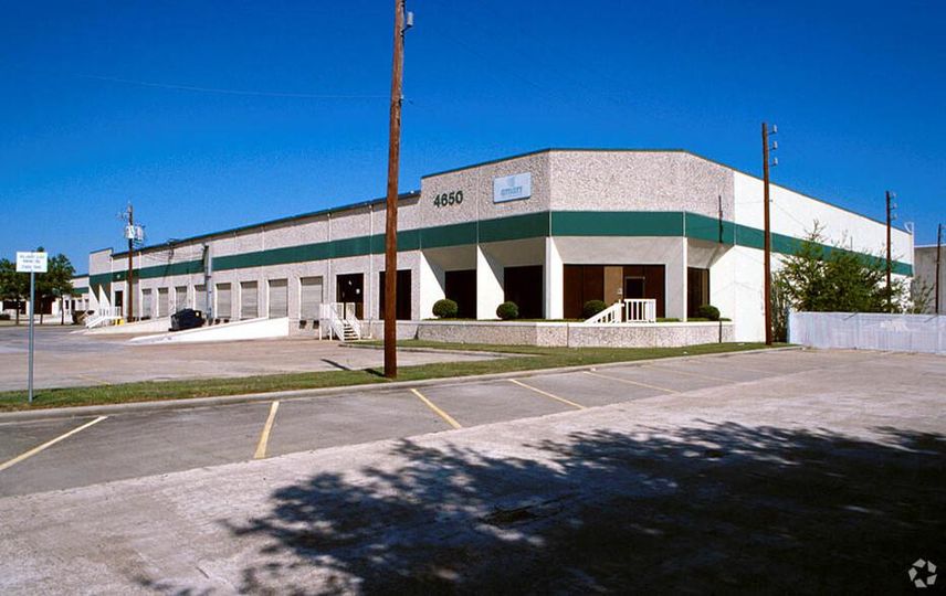 Pineway Distribution Center III 4650 S Pinemont Dr