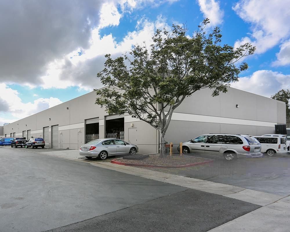 Centerpointe Commerce Park - Bldg. 3 photo 2