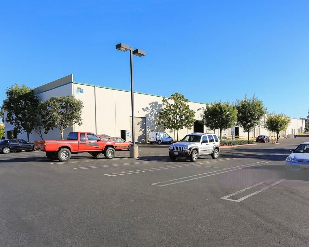Sunset Distribution Center - 566 Vanguard Way photo 3