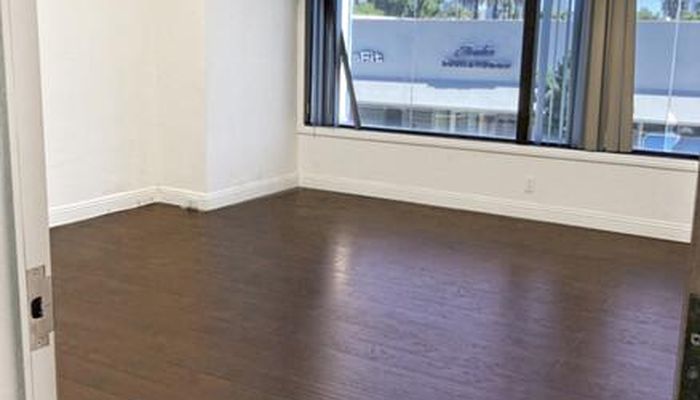 Office Space for Rent at 2313-2317 Westwood Blvd Los Angeles, CA 90064 - #2