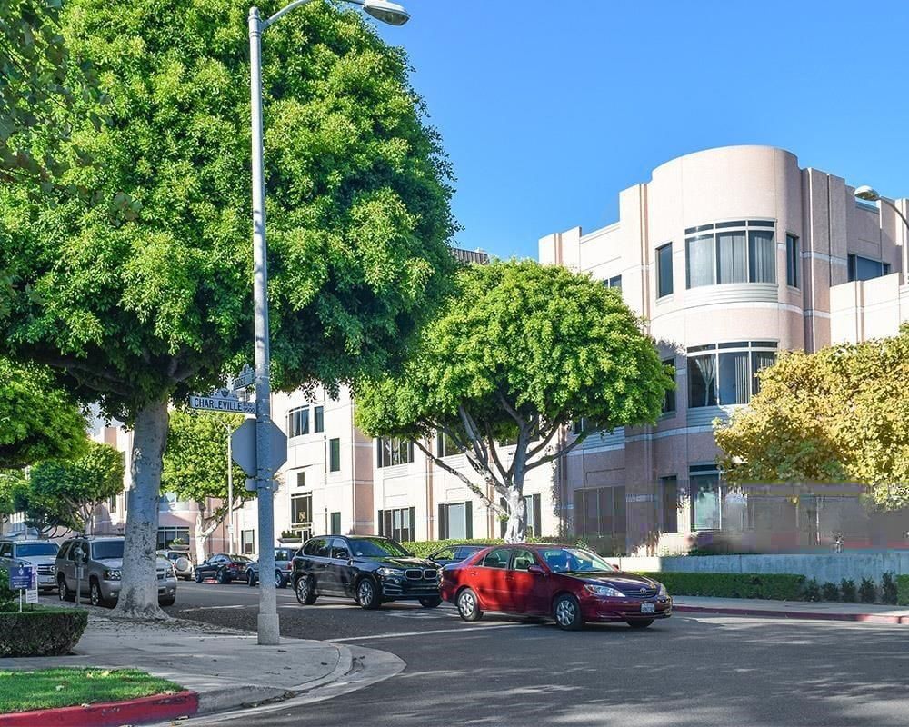 150 South Rodeo Drive photo 3