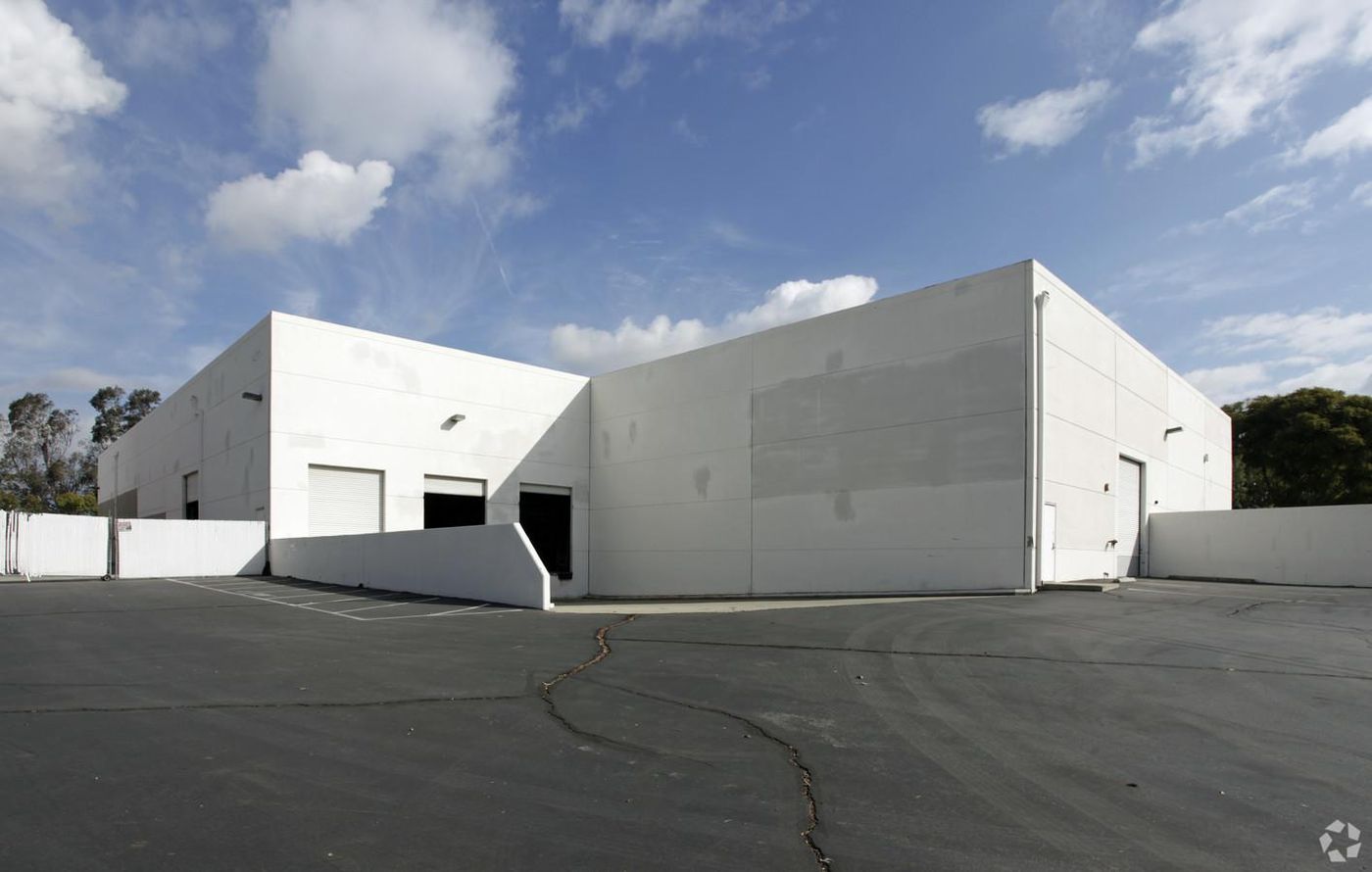 Bldg 12 photo 4