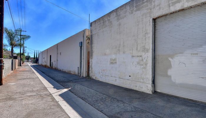 Warehouse Space for Sale at 2900 N Naomi St Burbank, CA 91504 - #4