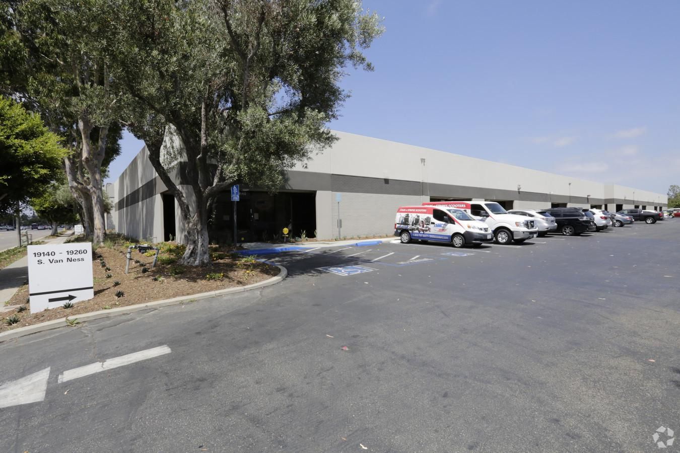 Bldg 6 photo 1