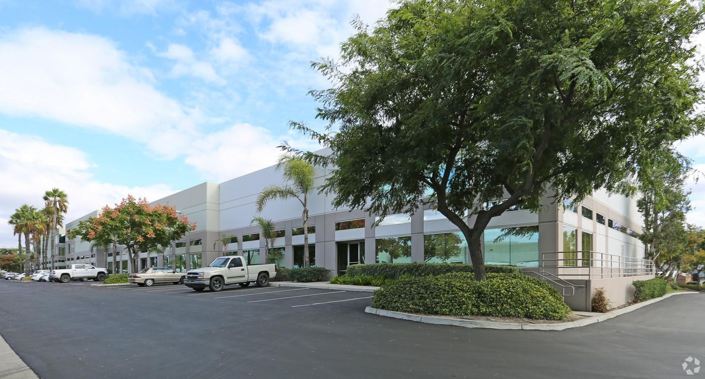 Bldg B photo 1