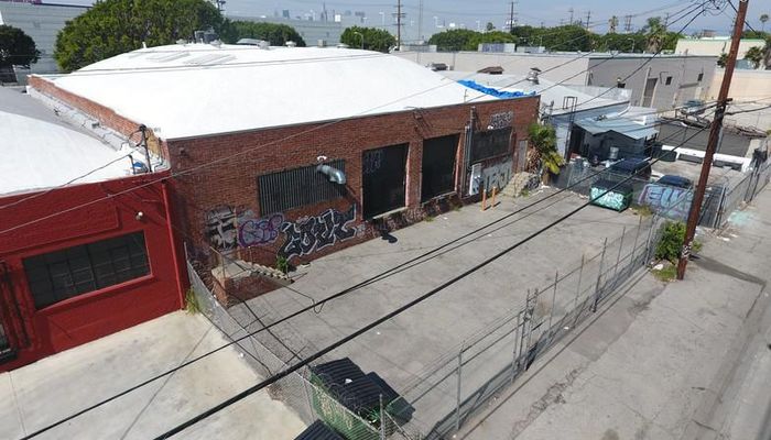 Warehouse Space for Rent at 1258-1260 S Boyle Ave Los Angeles, CA 90023 - #8