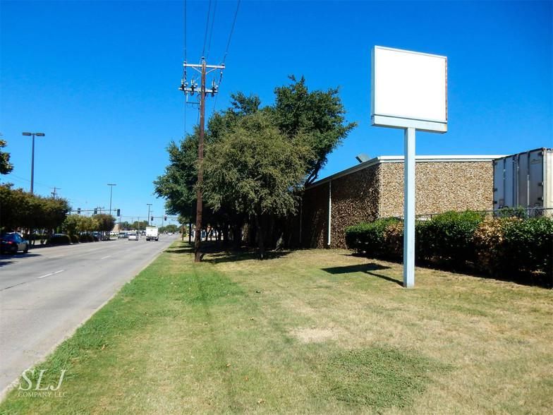 ±30,000 SF Building on 3.2 Acres in Addison 15200 Midway Rd photo 4