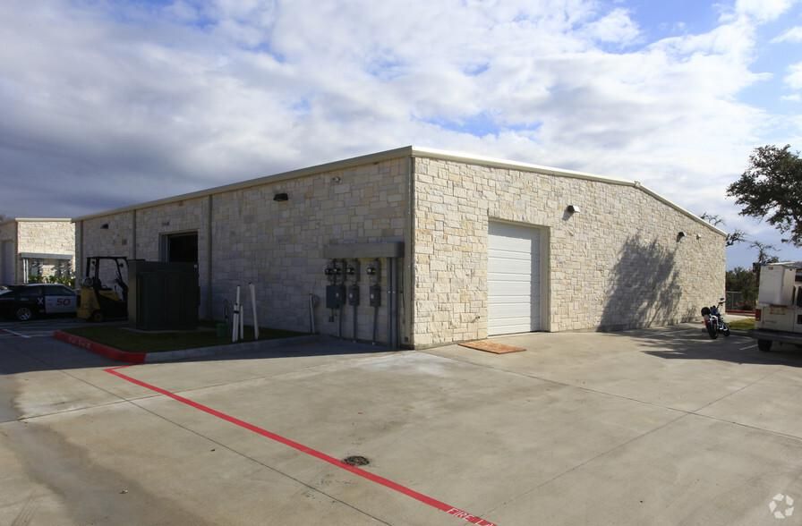 Building 2 2000 Windy Ter photo 1