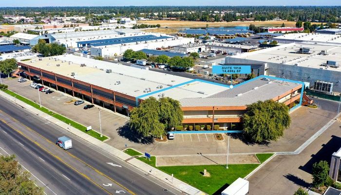 Warehouse Space for Rent at 4450 N. Brawley Avenue Fresno, CA 93722 - #1