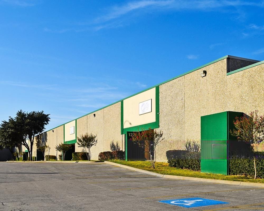 611 Magic Mile Road & 2001 East Randol Mill Road photo 1