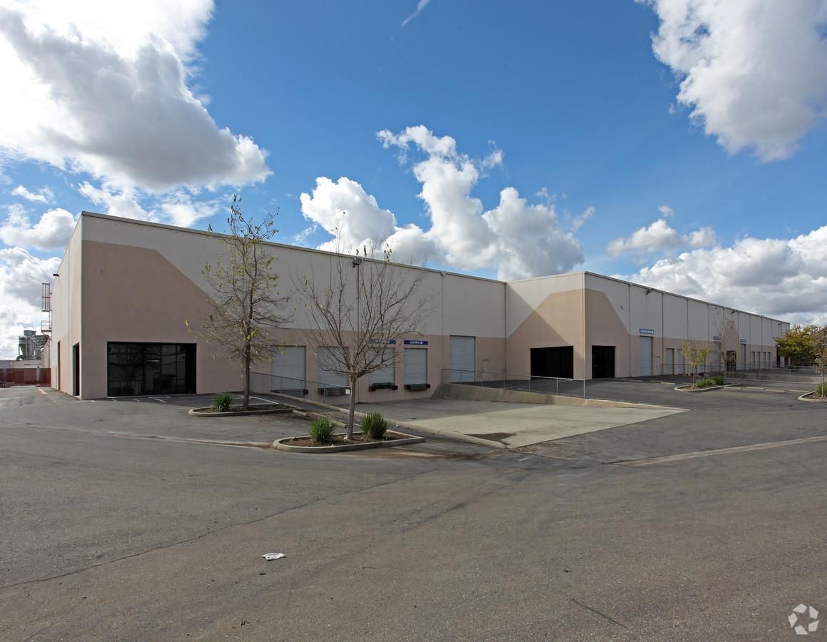 Industrial Property for Lease photo 1