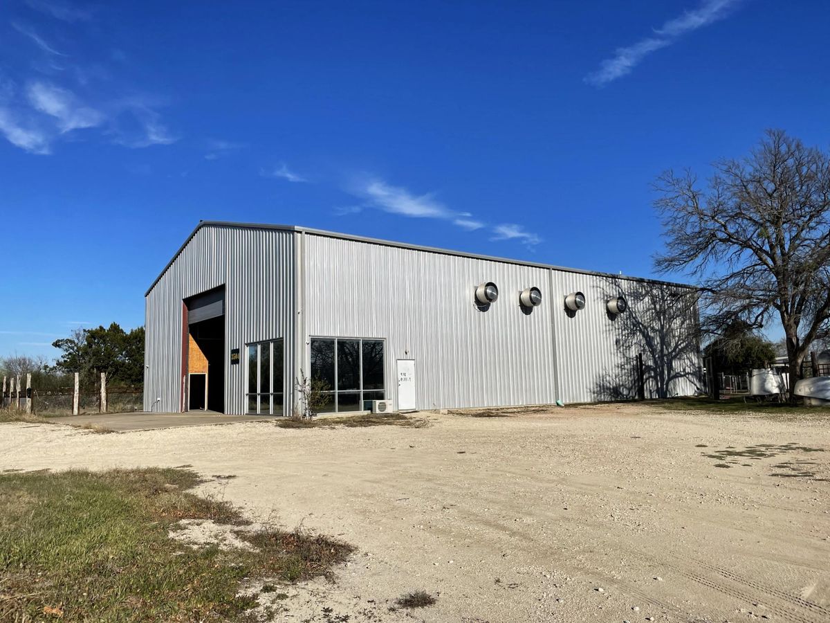 3504 Rogge Lane photo 2