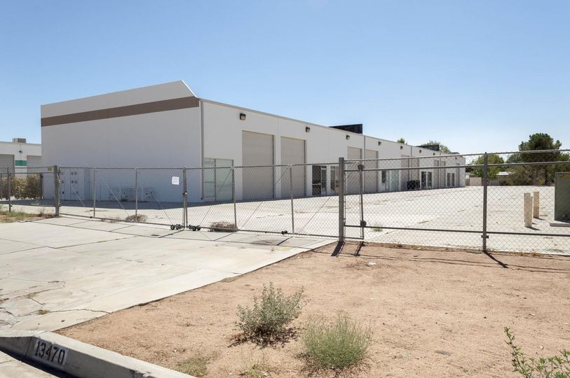 Manhasset Rd Industrial Units