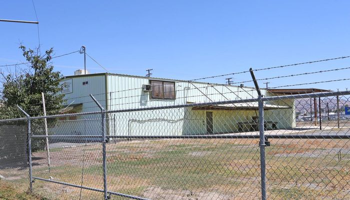 Warehouse Space for Rent at 131 W Orange Ave Porterville, CA 93257 - #7